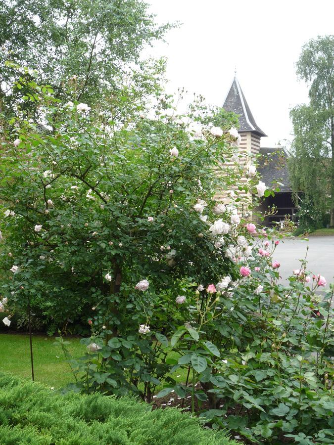 Le Clos Xavianne Ribécourt-la-Tour Exteriör bild